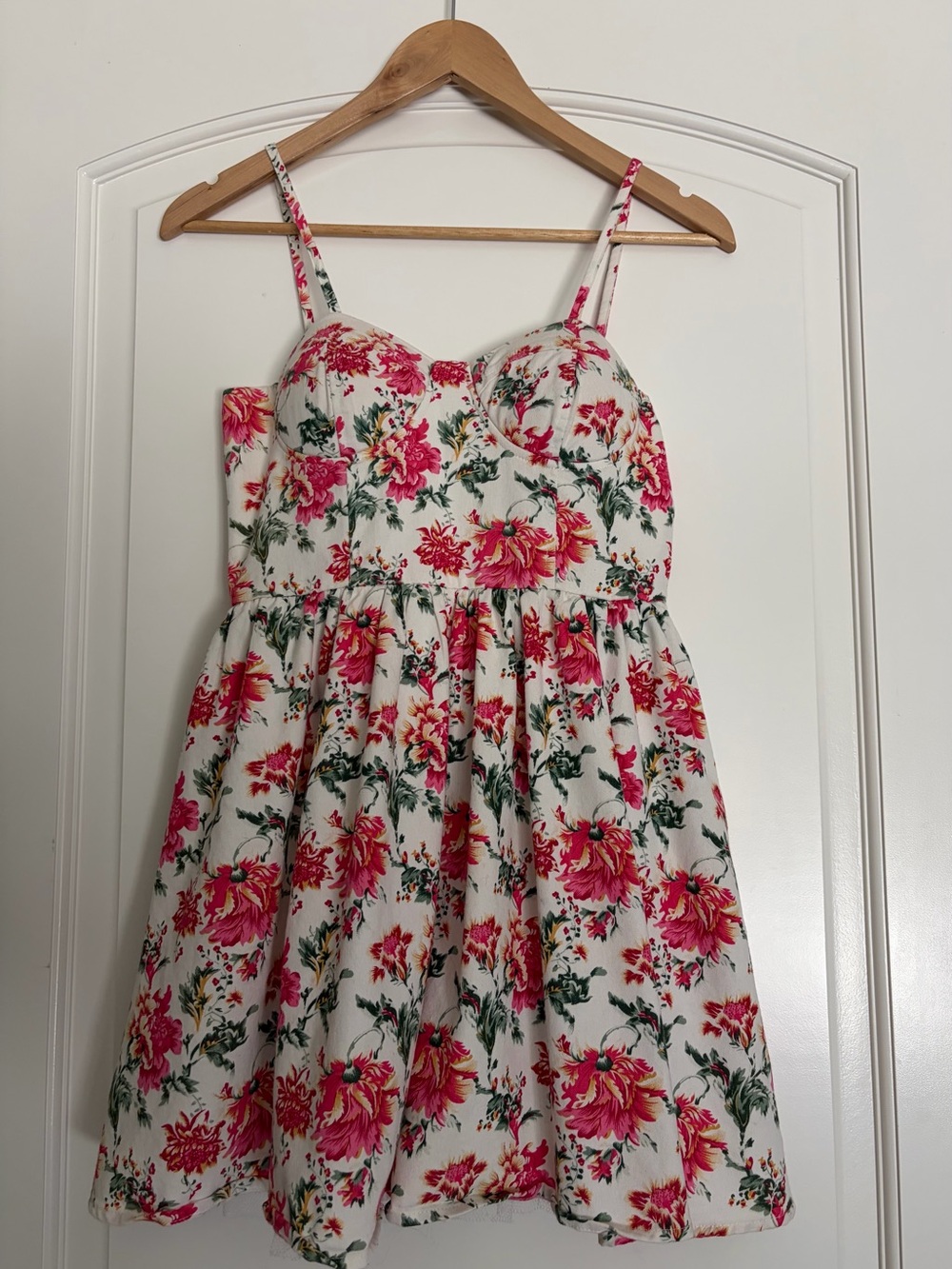 White Couture Women’s Floral Babydoll Coquette Mini Floral Dress M